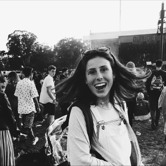 Meet your Posher, Allie - Picture 1 of 1